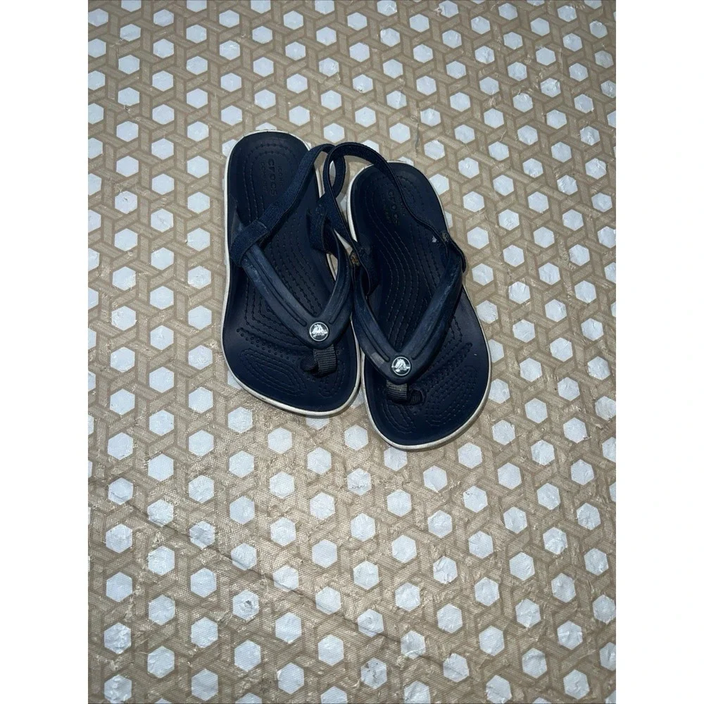 Crocs Shoes Kids Size C9 Blue Thong Sandals Flip Flops